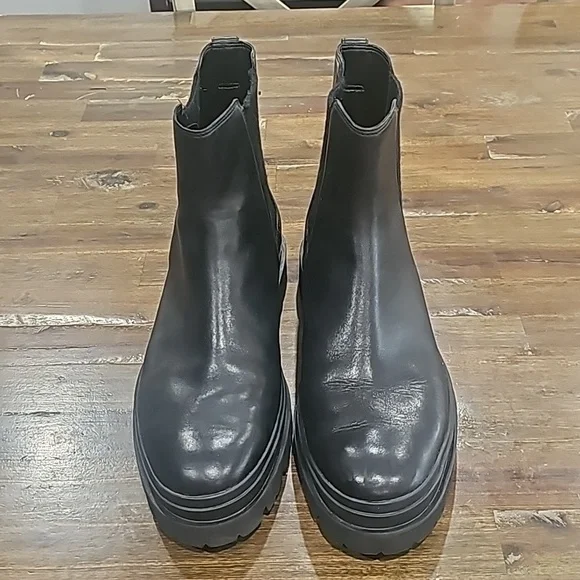 Vince | Shoes | Vince River Chelsea Boot | Poshmark